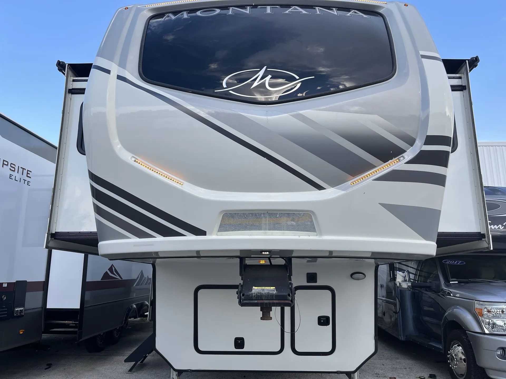 2022 Keystone Montana 3763BP dealer photo 1 from Camping World
