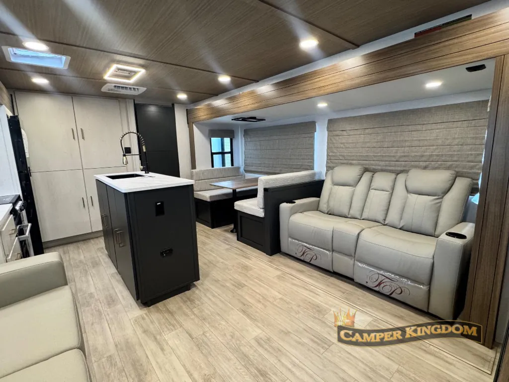 2027 Forest River Vibe 3400BH, Photos photo 13