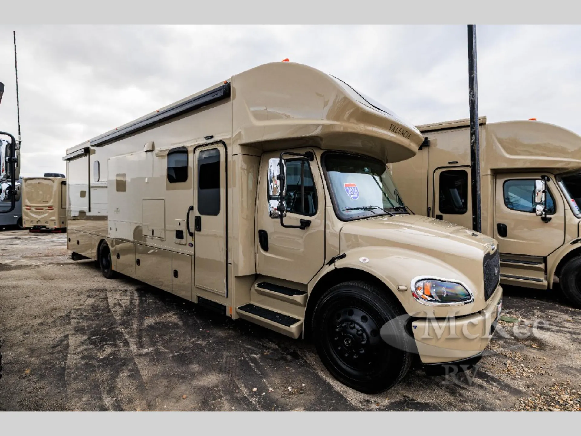 2026 Renegade RV Valencia 36SB - Photo 2