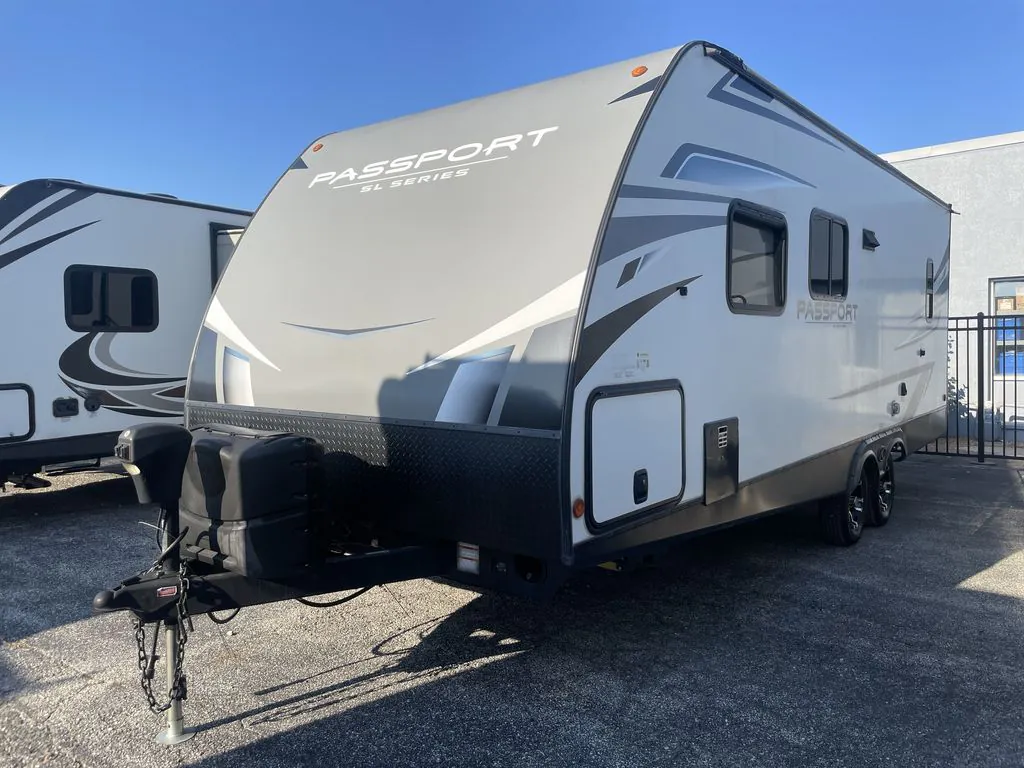2021 Keystone Passport SL 219BH - Photo 4