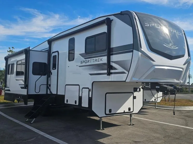 2026 Venture RV SportTrek STF303VIK - Photo 2