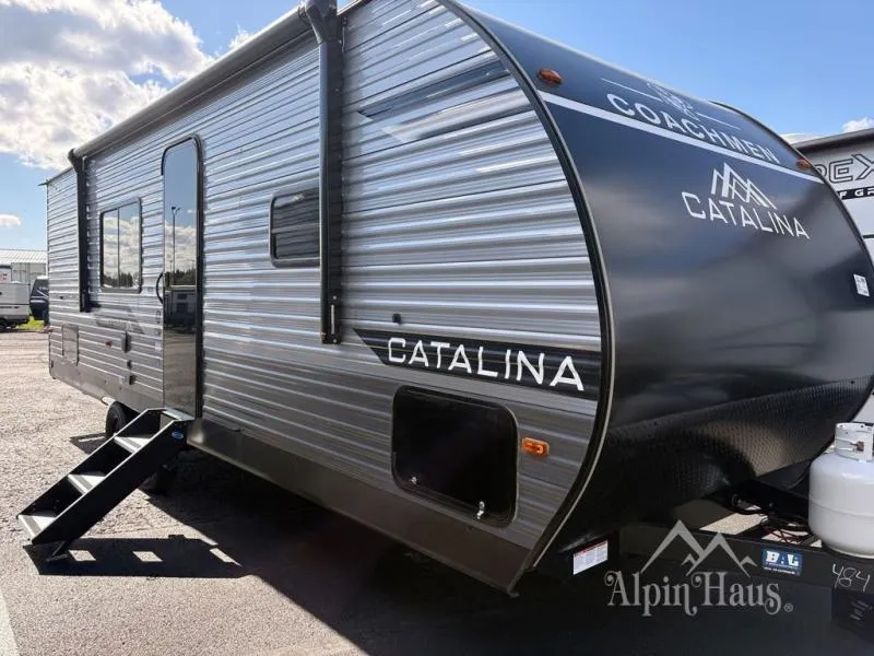 2026 Coachmen Catalina Summit Series 8 261BH - Photo 2
