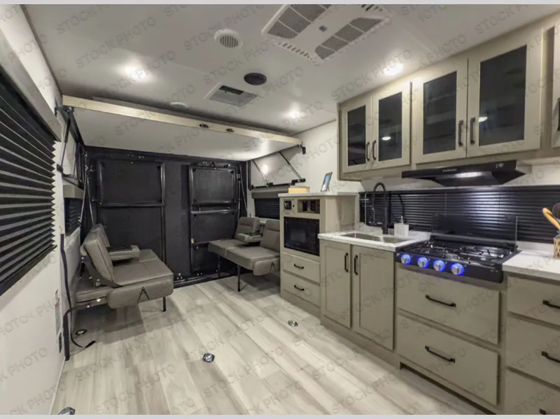 2027 Grand Design Momentum MAV 27MAV - Photo 3