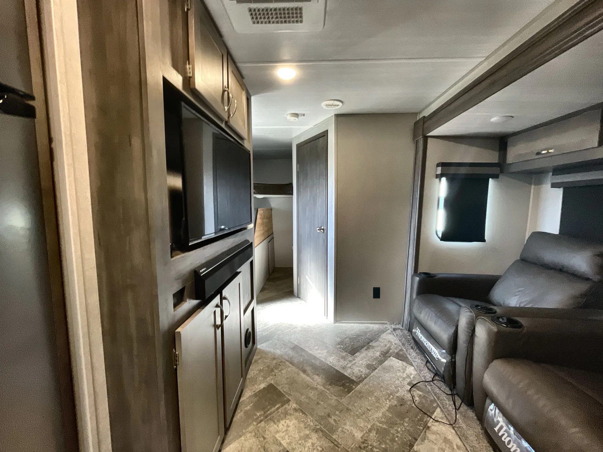 2021 East to West Alta 2800KBH — living area main