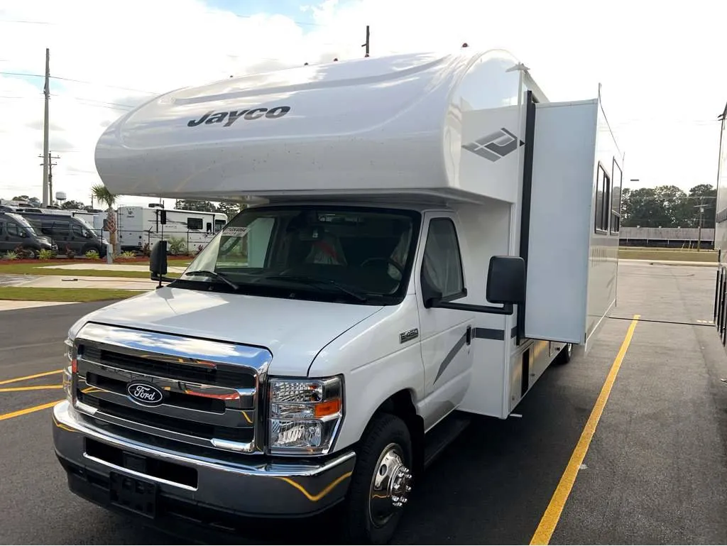 2026 Jayco Redhawk SE 29KF - Photo 3