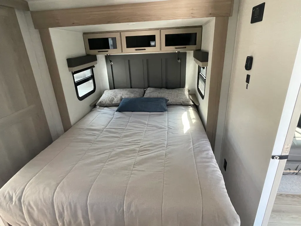 2026 Forest River Flagstaff Micro Lite 25MBR, Photos photo 16