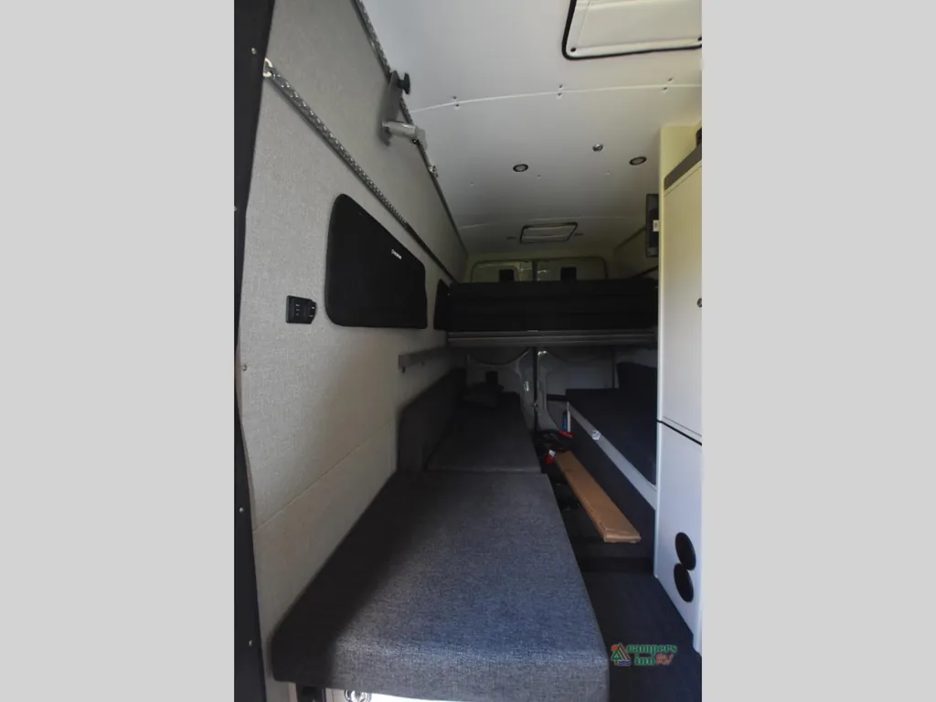 2023 Outside Van Approach 170, Photos photo 17
