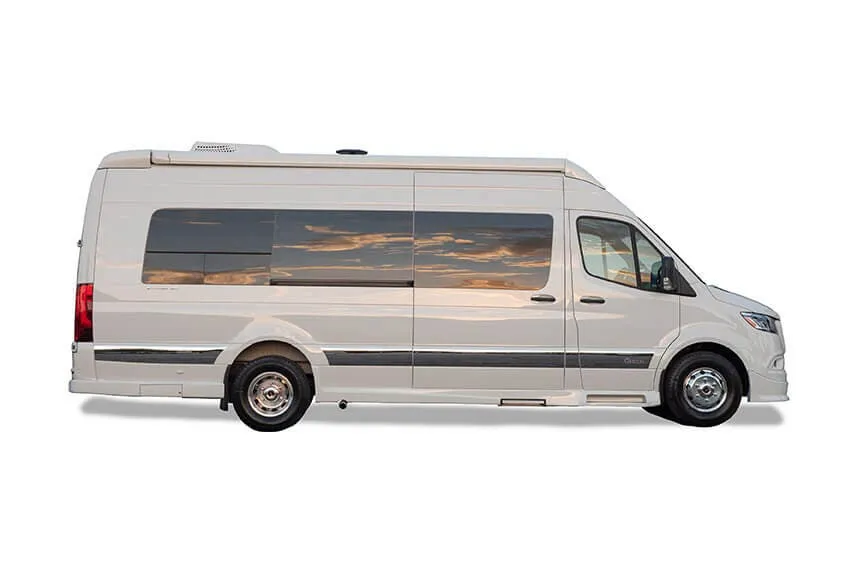 Grech RV Strada-ion LOUNGE exterior