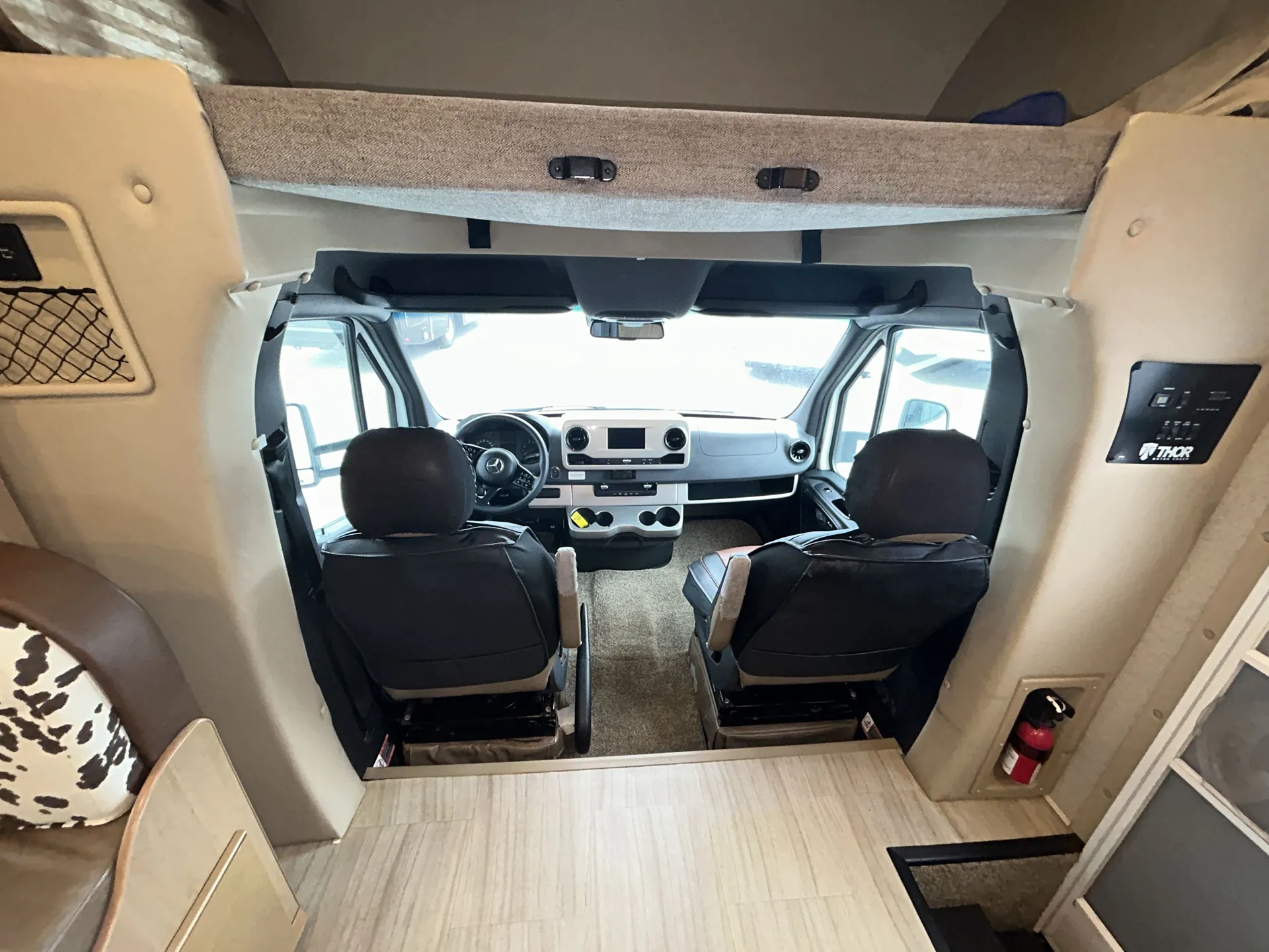 2020 Thor Motor Coach Daybreak 24GO - Photo 4