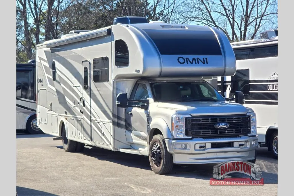 2025 Thor Motor Coach Omni RS36 - Photo 2