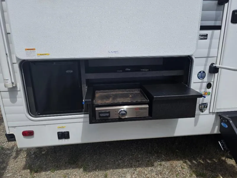 2025 Venture RV Sienna 271VBH - Photo 3