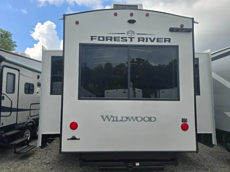 2026 Forest River Wildwood Heritage Glen 286RL - Photo 4