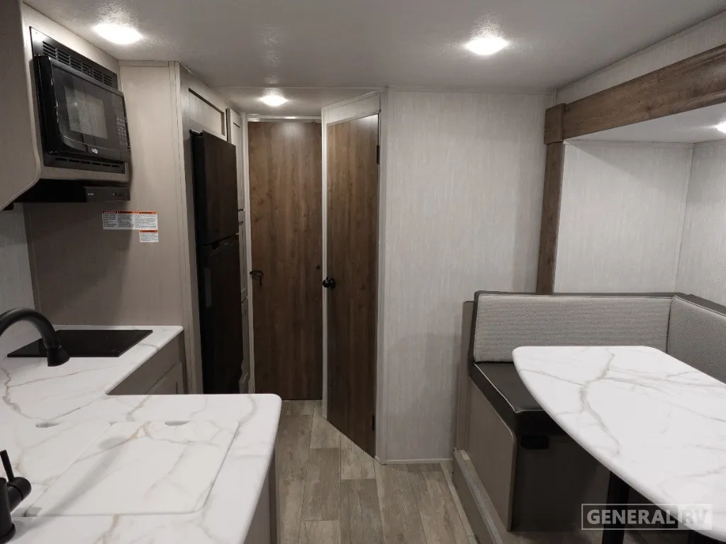 2025 Coachmen Clipper 22BHSR - Photo 3