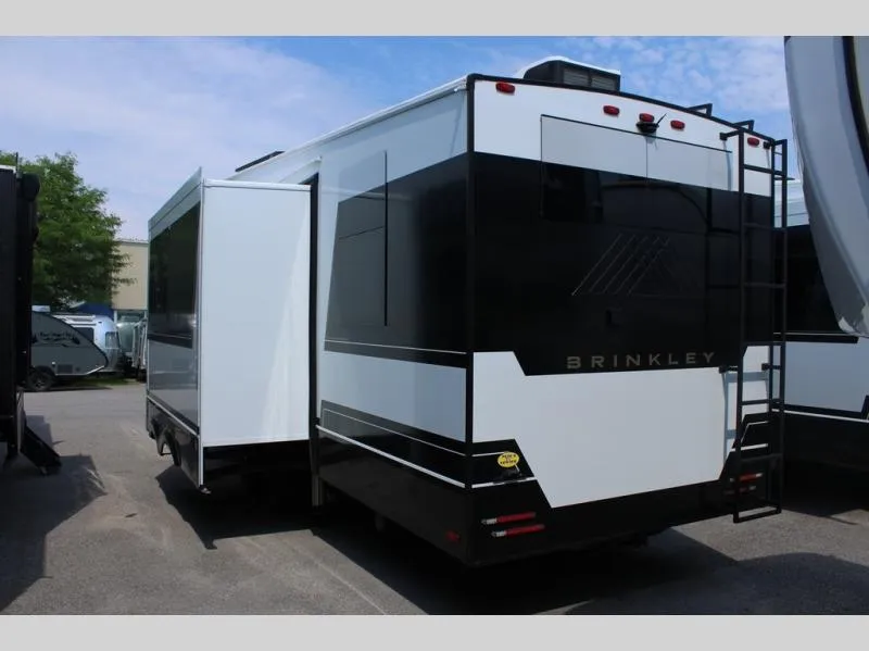 2026 Brinkley Model Z 2810 - Photo 4