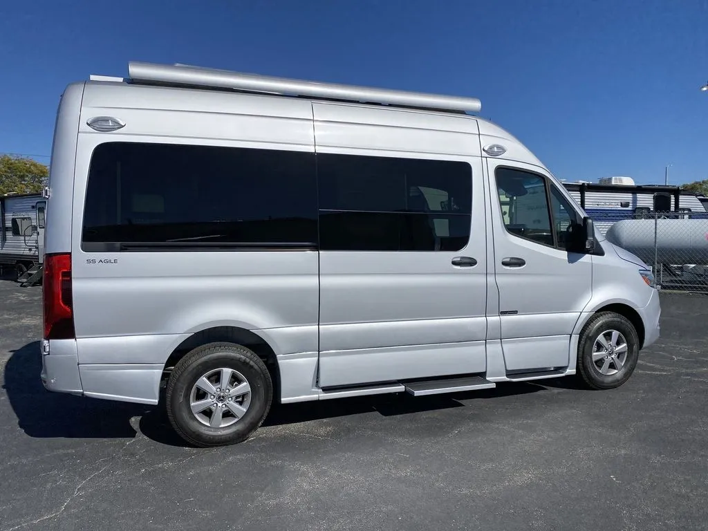 2025 Roadtrek SS Agile Base - Photo 3
