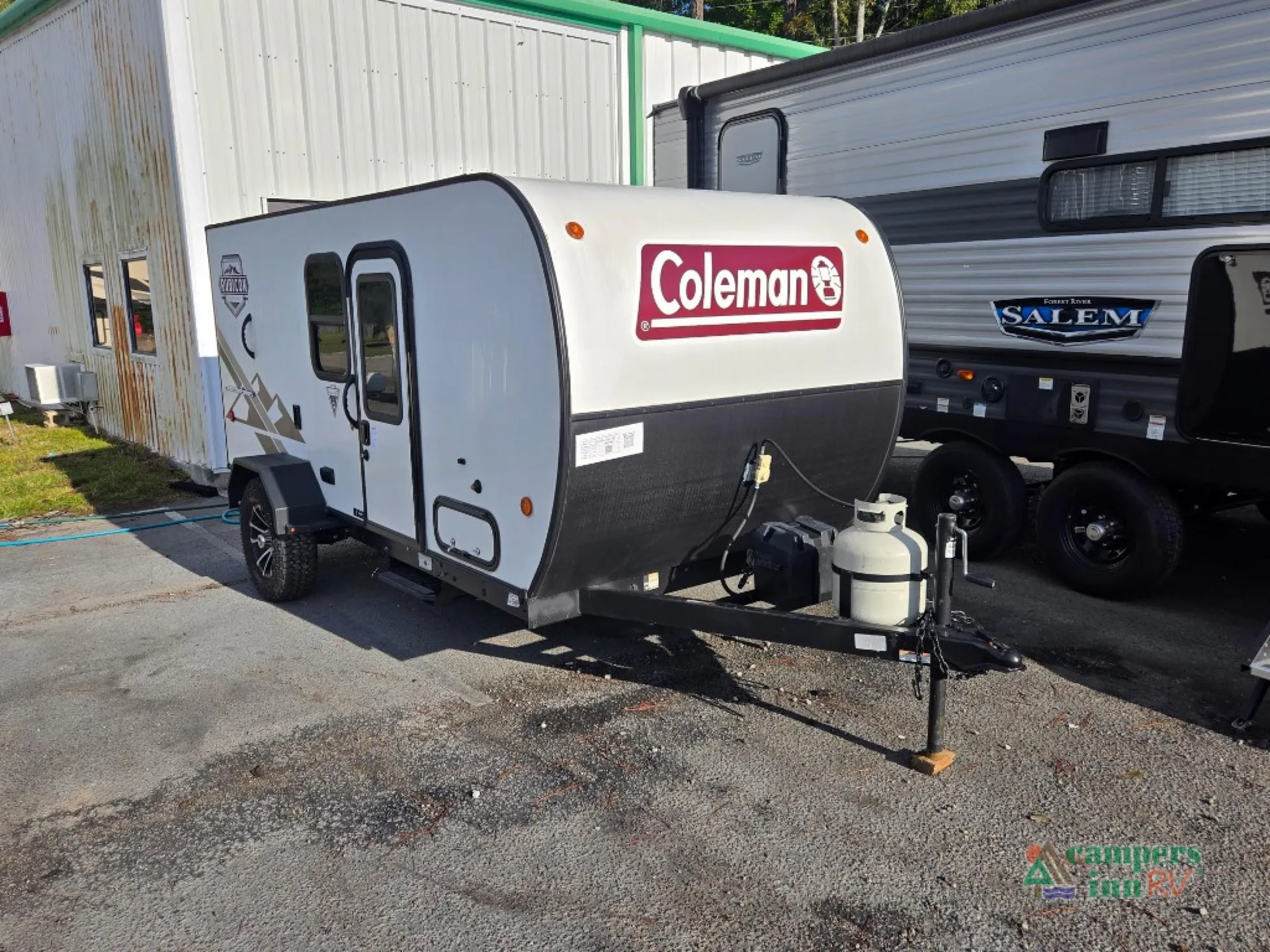 2024 Dutchmen Coleman Rubicon 1200 Series 1400BH - Photo 2
