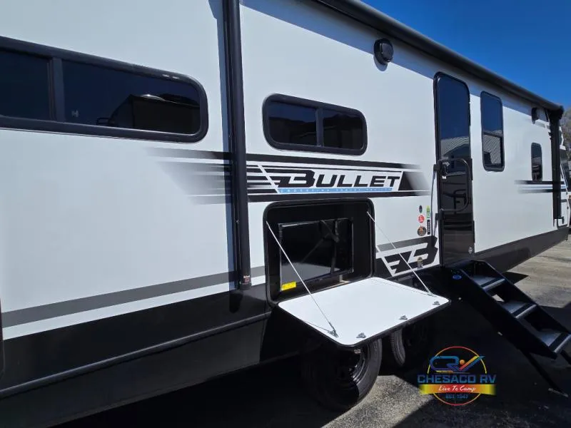 2025 Keystone Bullet Crossfire 270RKS - Photo 3
