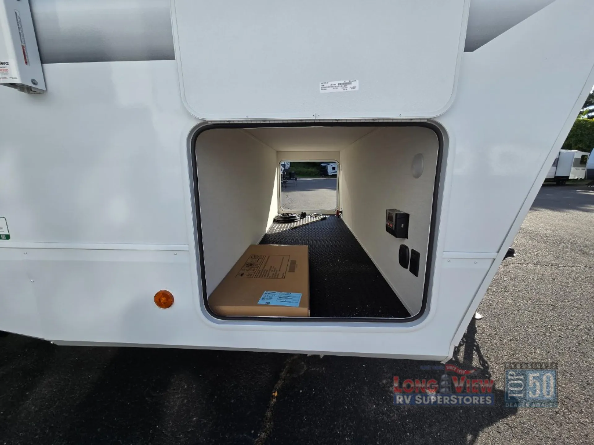 2026 Forest River Cherokee Alpha Wolf 24TRUNK - Photo 4