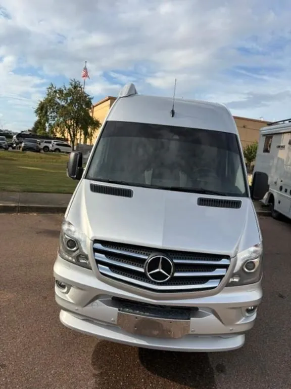 2018 Airstream Interstate 24GL - Photo 3