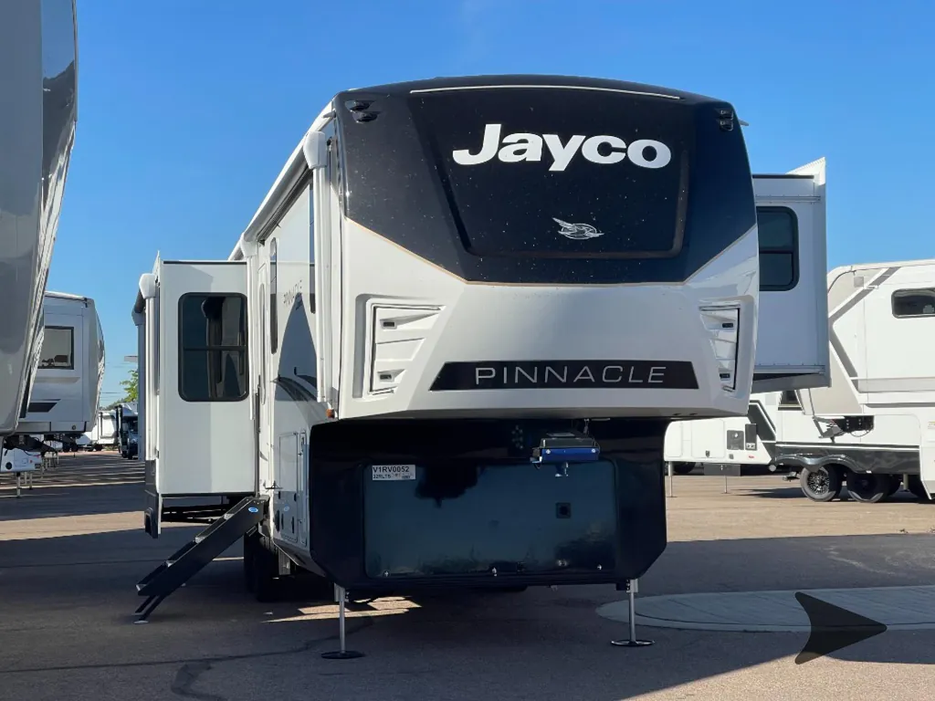 2027 Jayco Pinnacle 32RLTS, Photos photo 3