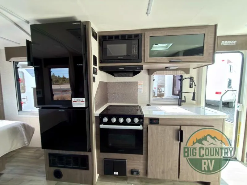 2026 Lance Lance Travel Trailers 1995 - Photo 4
