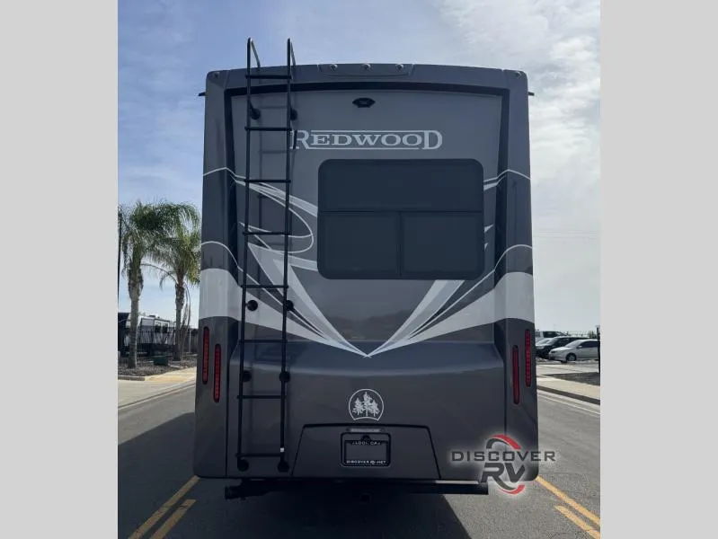 2024 Redwood RV Redwood 4001LK - Photo 3