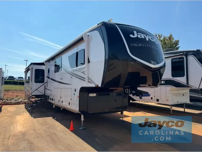 2026 Jayco North Point 377RLBH - Photo 2
