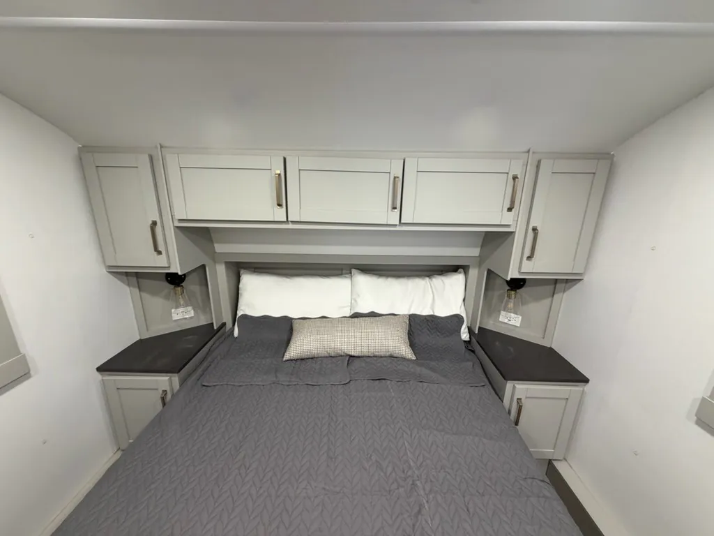 2025 Brinkley Model Z 2680, Photos photo 20