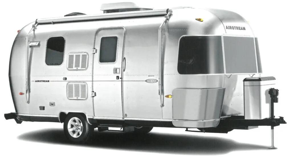 Airstream Flying Cloud 27FB exterior