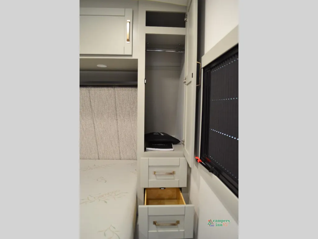 2025 Brinkley Model Z AIR 285, Photos photo 68