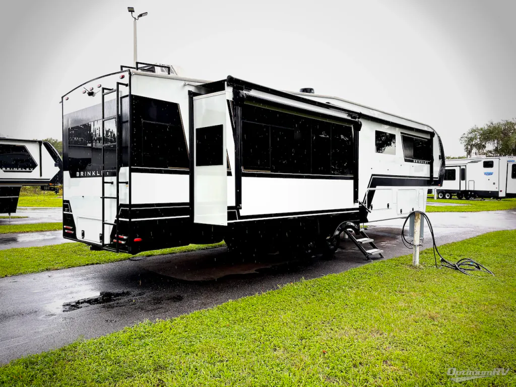 2025 Brinkley Model Z 3610, Photos photo 2