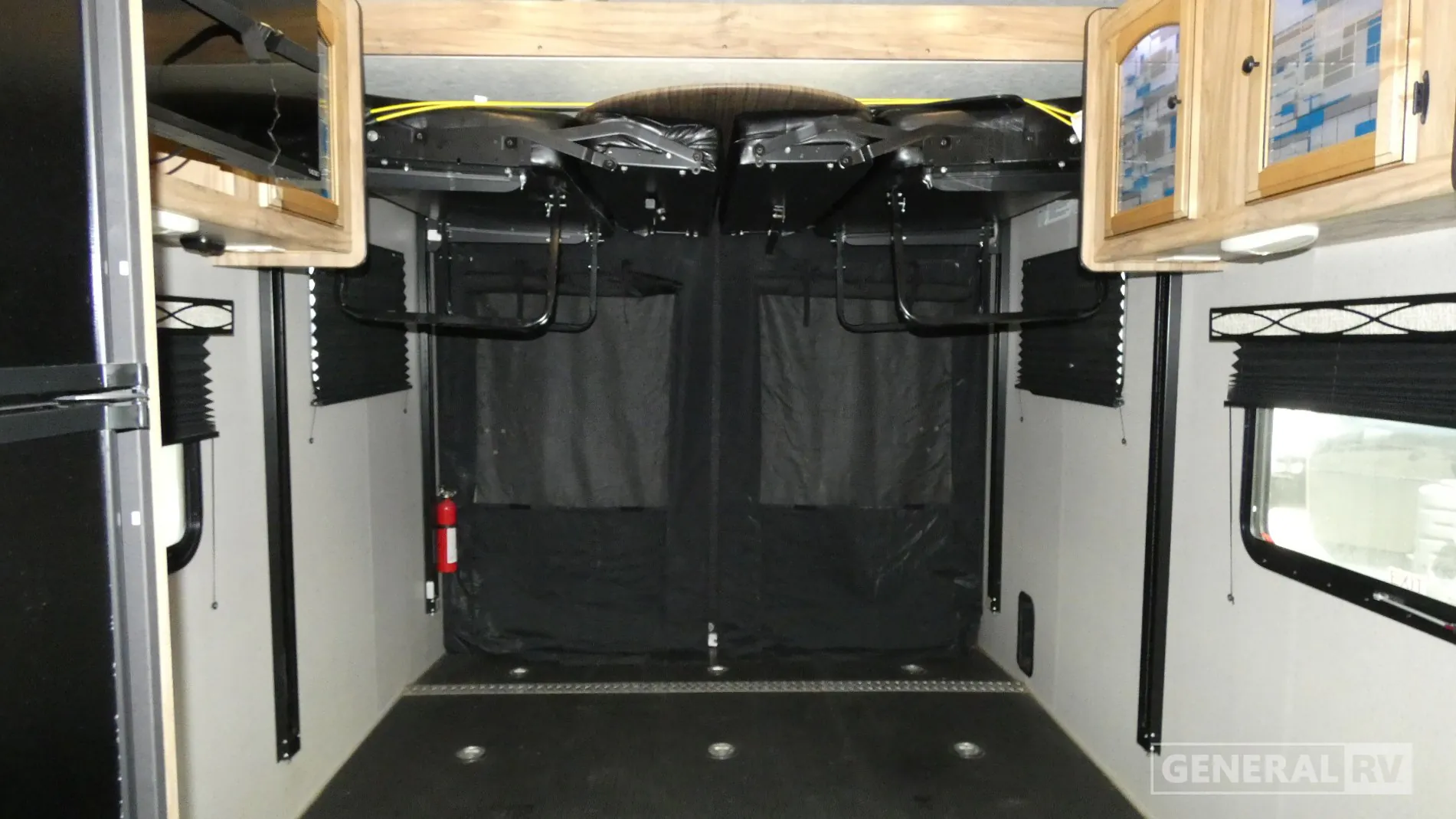 2018 Coachmen Freedom Express Blast 271 BL - Photo 3