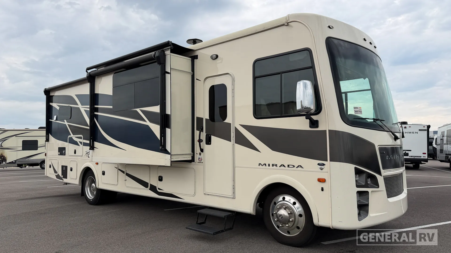 2022 Coachmen Mirada 315KS - Photo 2
