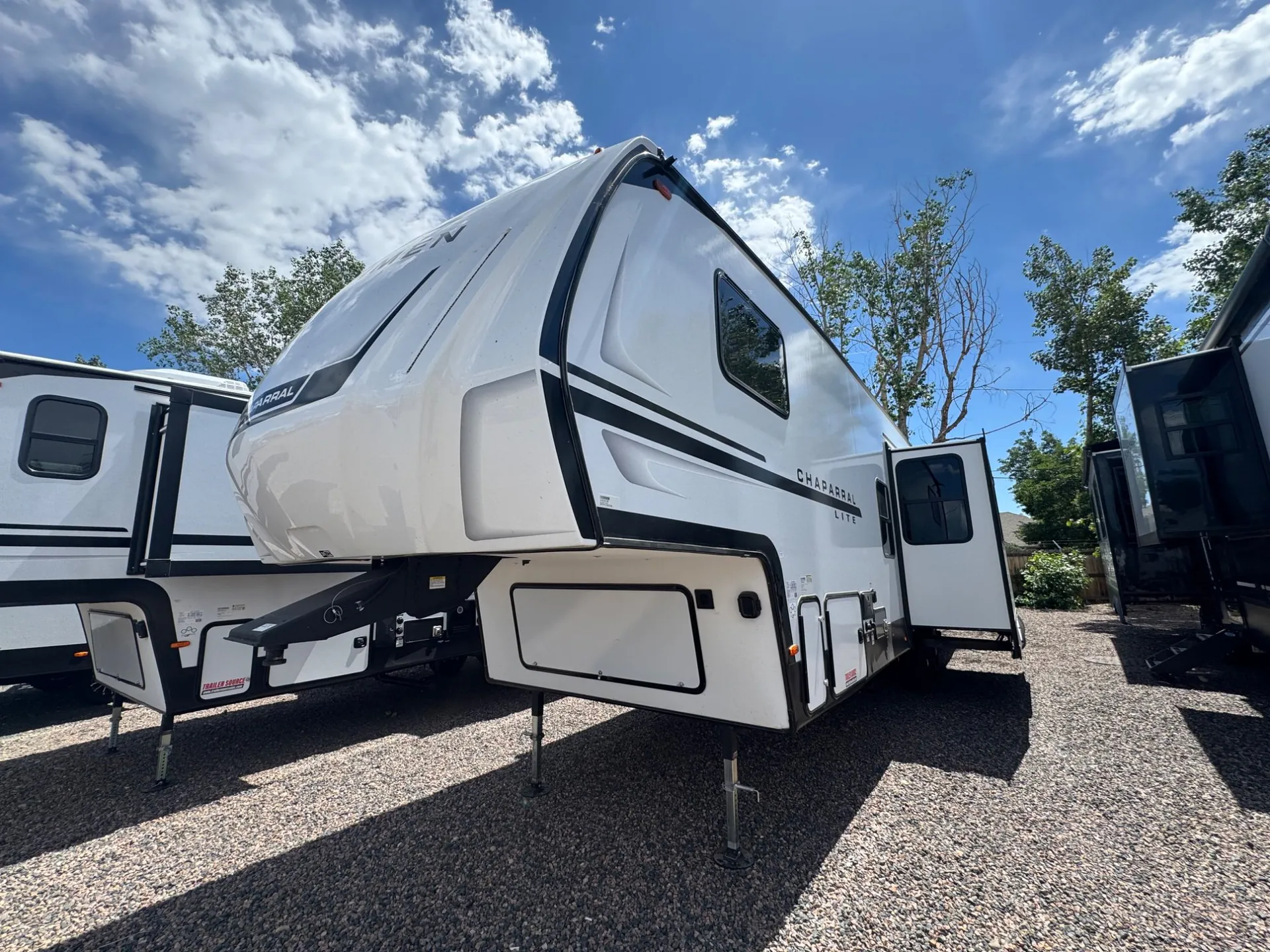 2026 Coachmen Chaparral Lite 31BH - Photo 4