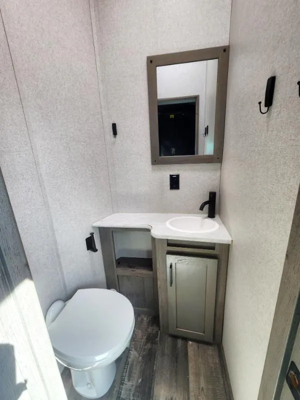 2021 Keystone Raptor 429, Photos photo 44