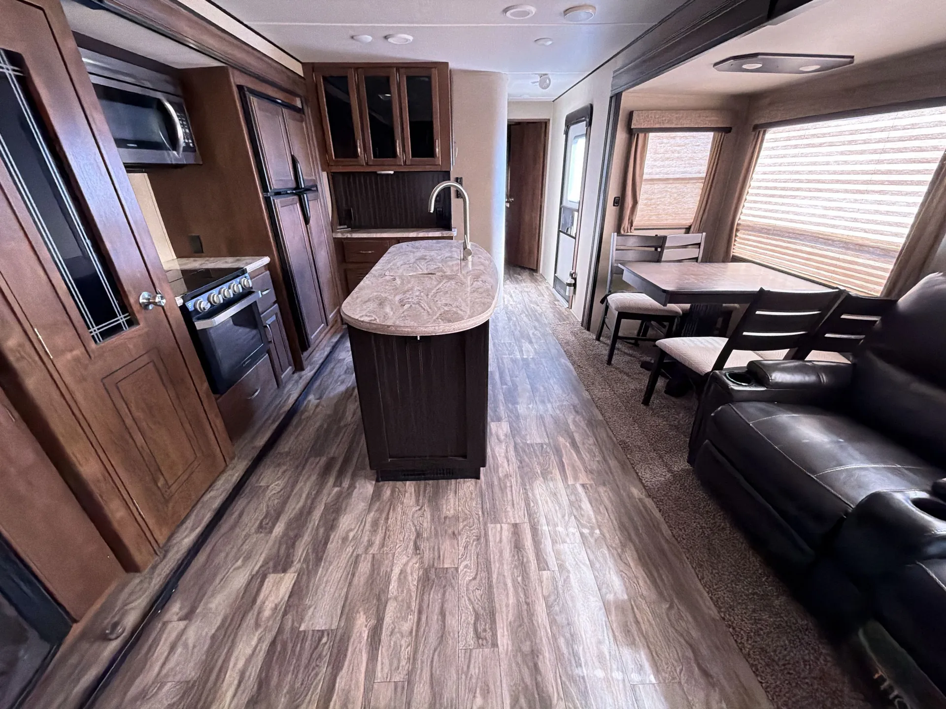 2019 Grand Design Reflection 315RLTS — living area main