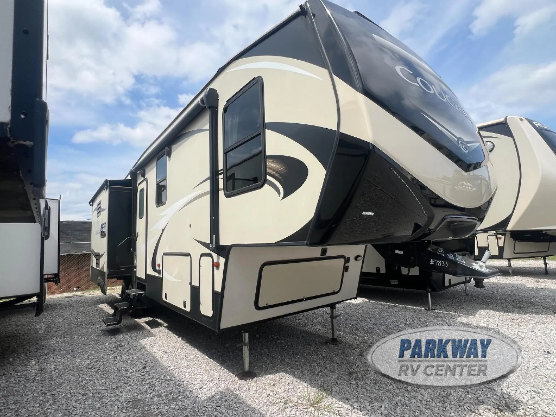 2019 Keystone Cougar 310RLS - Photo 4