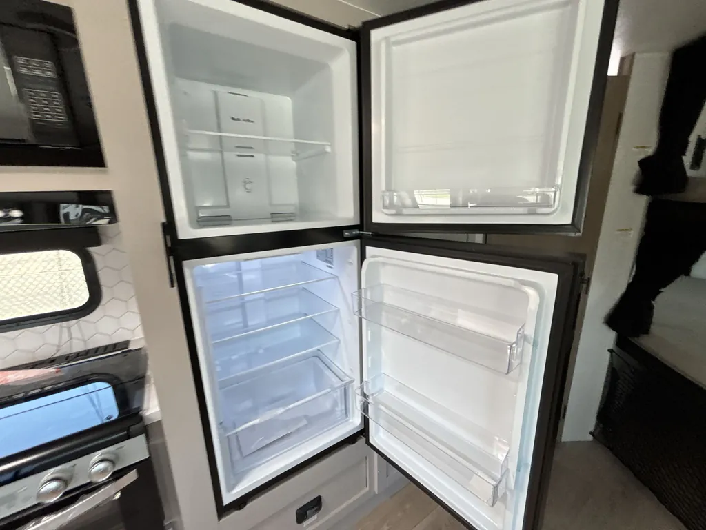 2027 Jayco Jay Feather 29BHB, Photos photo 9