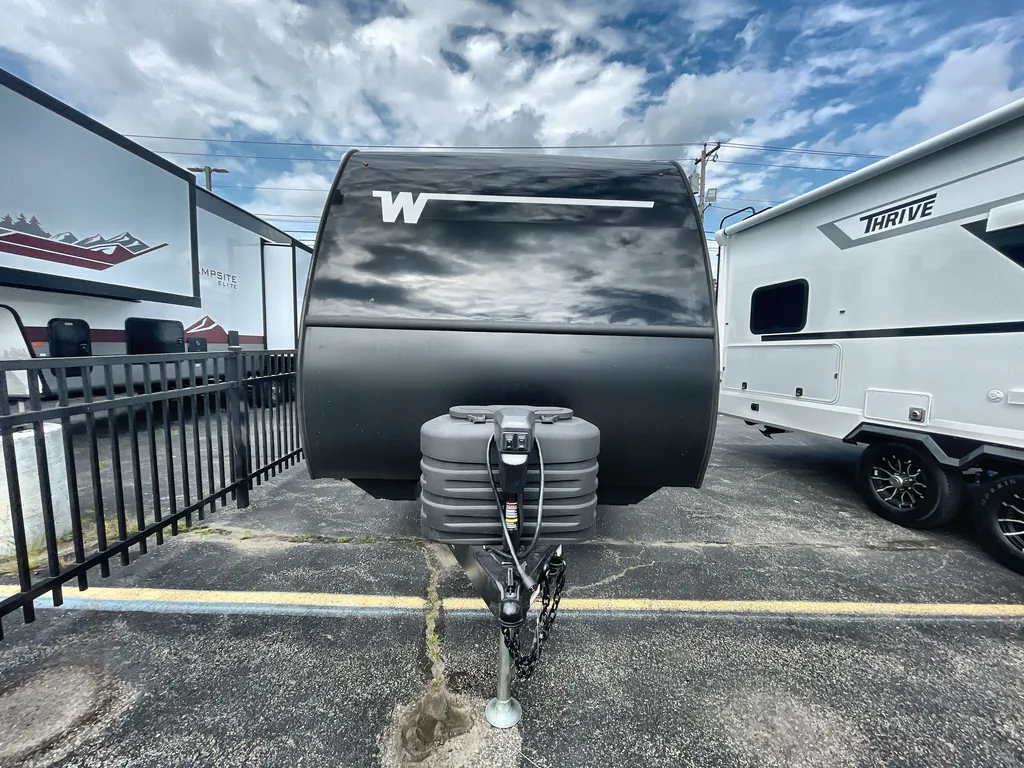 2027 Winnebago Micro Minnie 2108DS, Photos photo 2