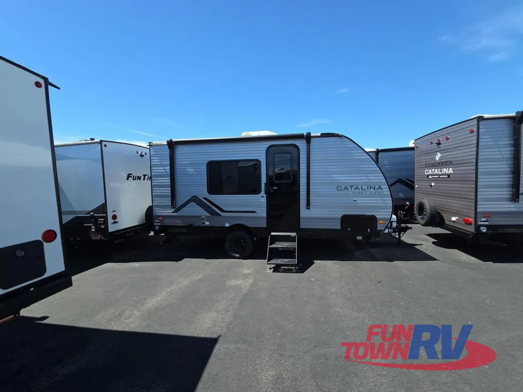 2027 Coachmen Catalina Summit Series 7 154RBX, Photos photo 7