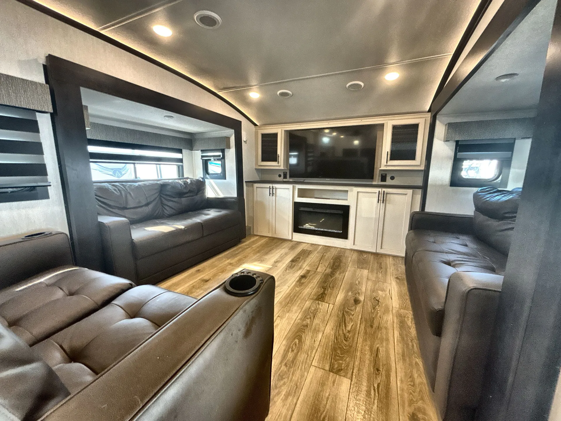2025 Forest River Sabre 37FLH — living area main
