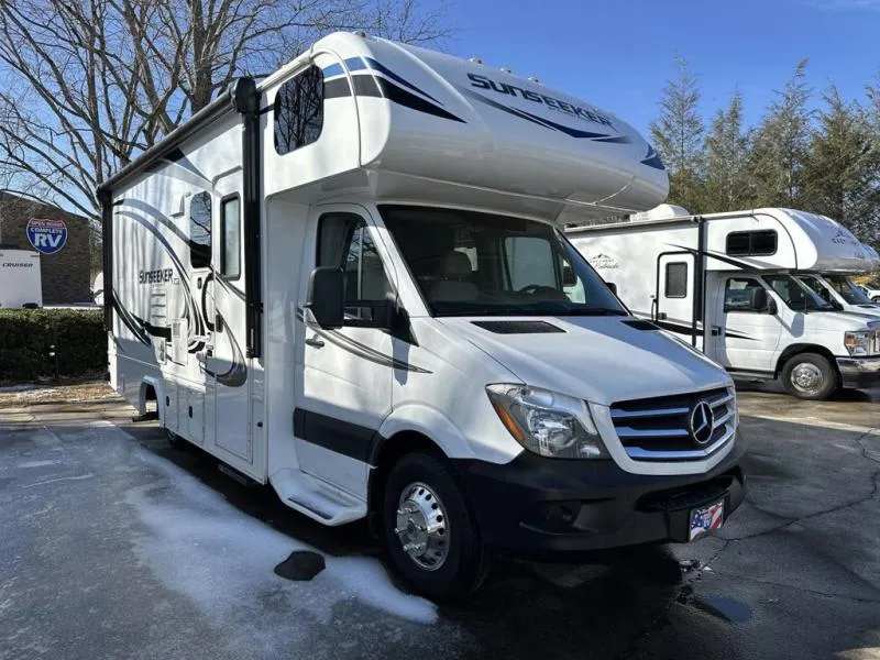 2020 Forest River Sunseeker MBS 2400W - Main photo
