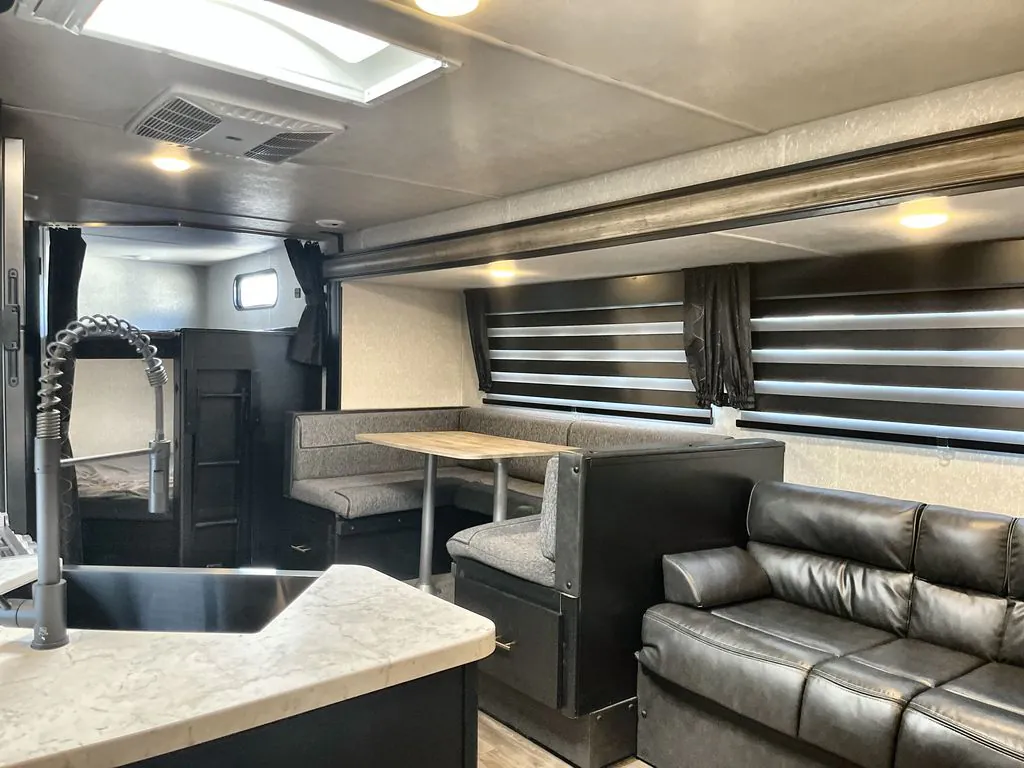 2022 Forest River Cherokee Grey Wolf 26DBH - Photo 4