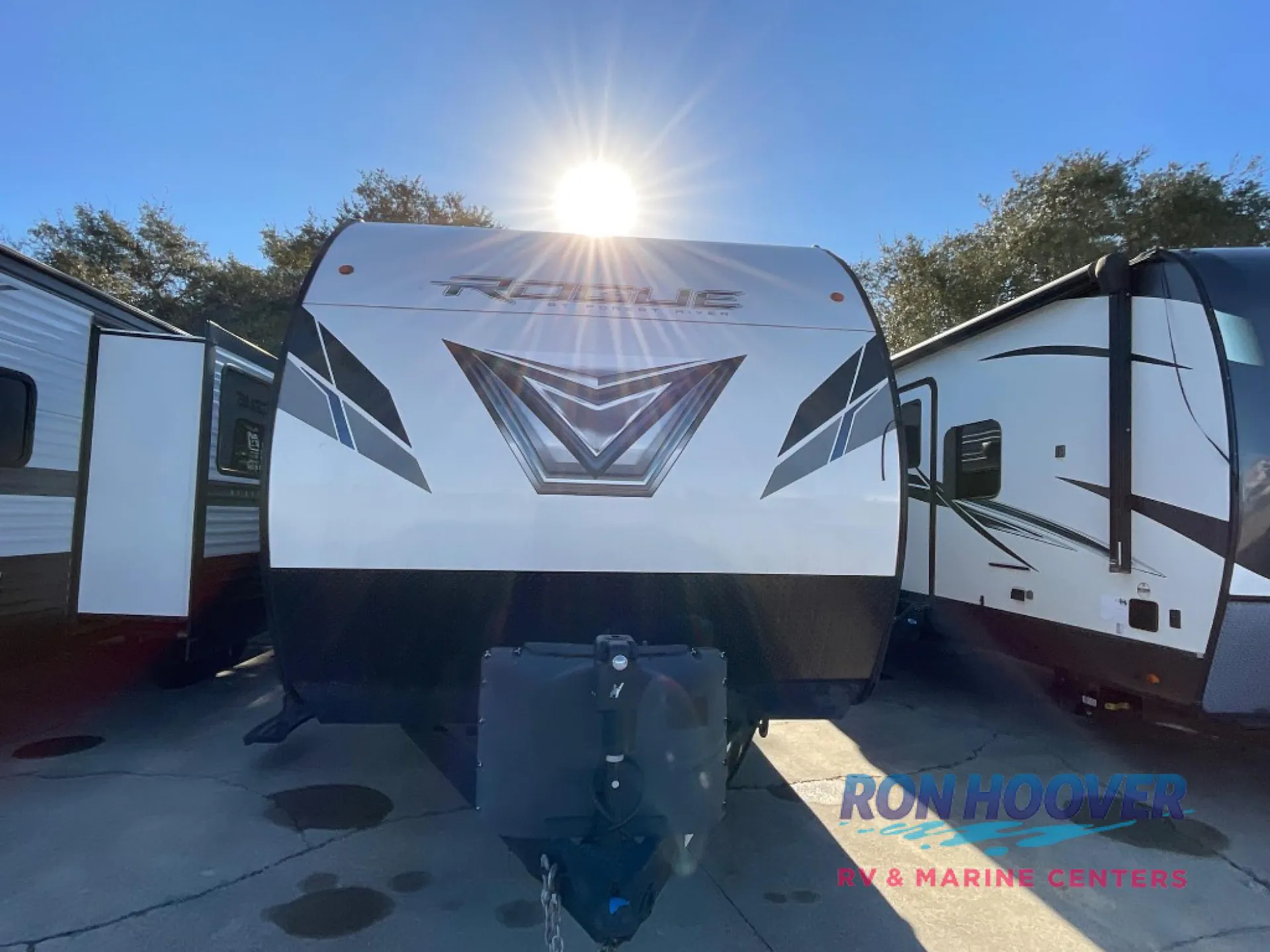 2021 Forest River Vengeance Rogue 25V - Photo 3