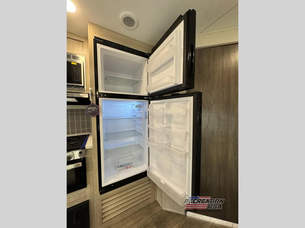 2026 Coachmen Catalina Legacy Edition 243RBS, Photos photo 18