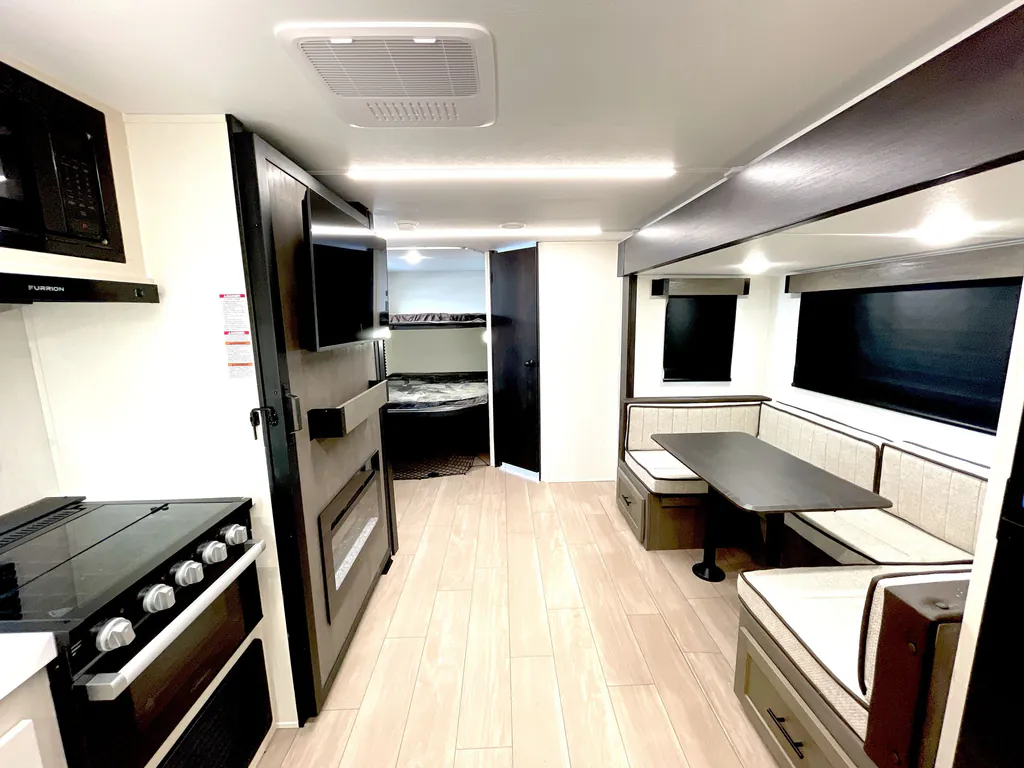 2026 Forest River Alpha Wolf 24TRUNK, Photos photo 8