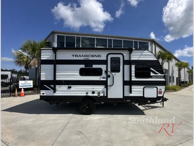 2026 Grand Design Transcend One 151BH - Photo 3