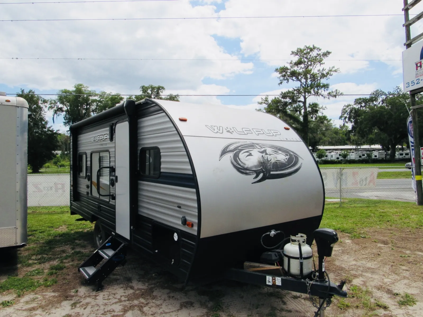 2019 Forest River WOLFPUP 18RJB - Main photo