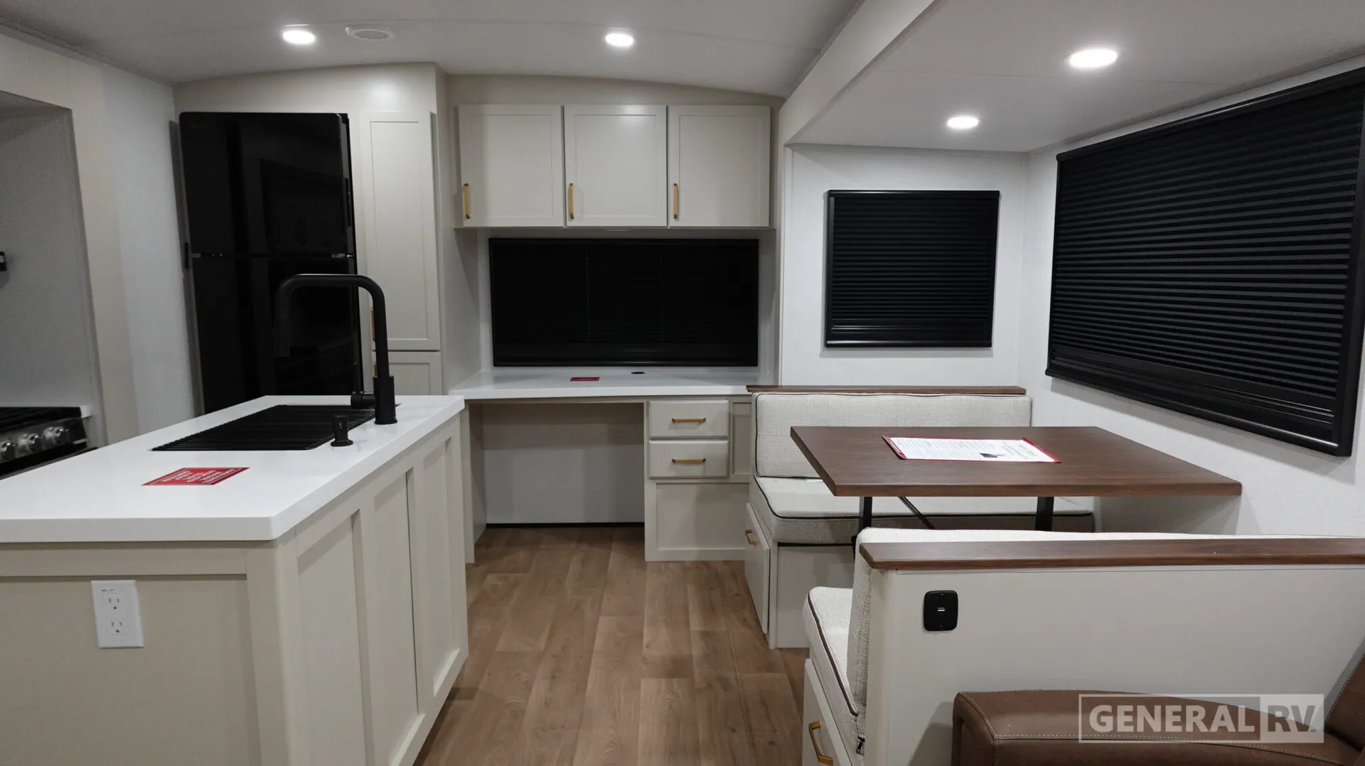 2027 Grand Design Imagine 2670MK - Photo 3