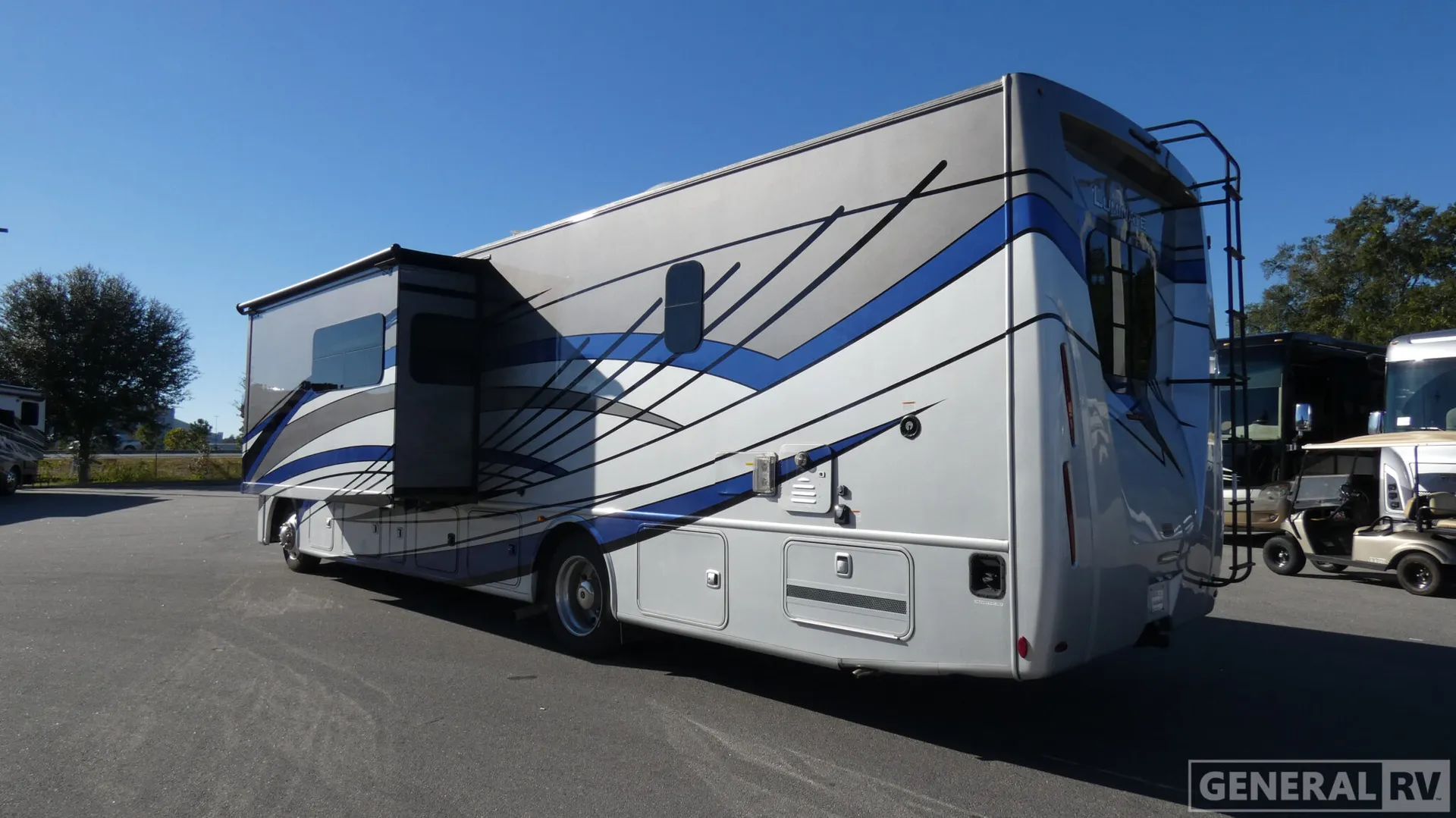 2024 Thor Motor Coach Luminate CC35 - Photo 4
